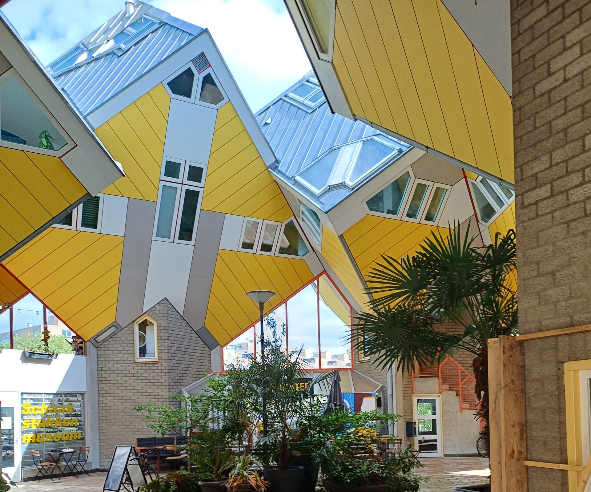 Sloopwerk bij toeristische hotspot Rotterdam